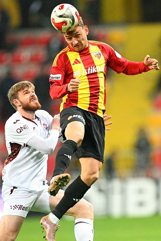 canli-trabzonspor-kayserispor-deplasmaninda-1773078616016.jpg