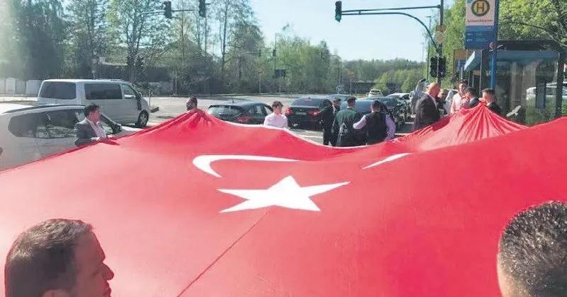 Almanya Da Turk Dugun Konvoyu Tartisiliyor Dunya Haberleri