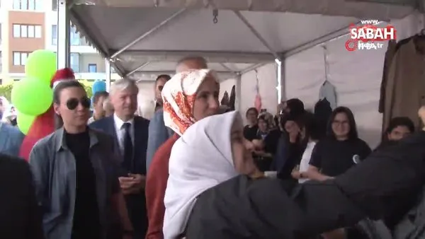 Sümeyye Erdoğan, Çekmeköy’de lise öğrencilerinin 'hayır panayırı'na katıldı | Video