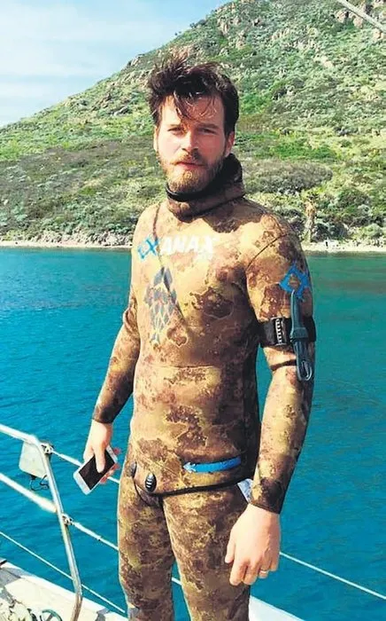 Yakışıklı oyuncu Kıvanç Tatlıtuğ deniz tutkusu için mini servet harcadı