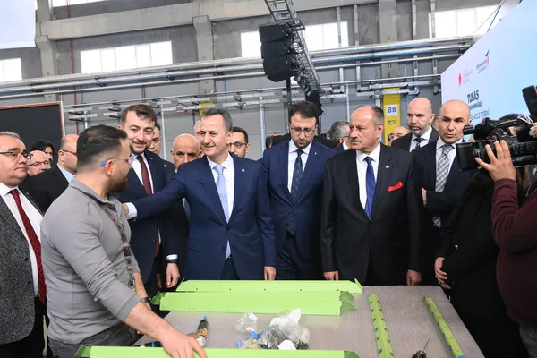 kahramanmarasi-savunma-sanayi-sehri-yapacak-uretim-tesisinin-acilisi-gerceklestirildi-1708641268168.jpg