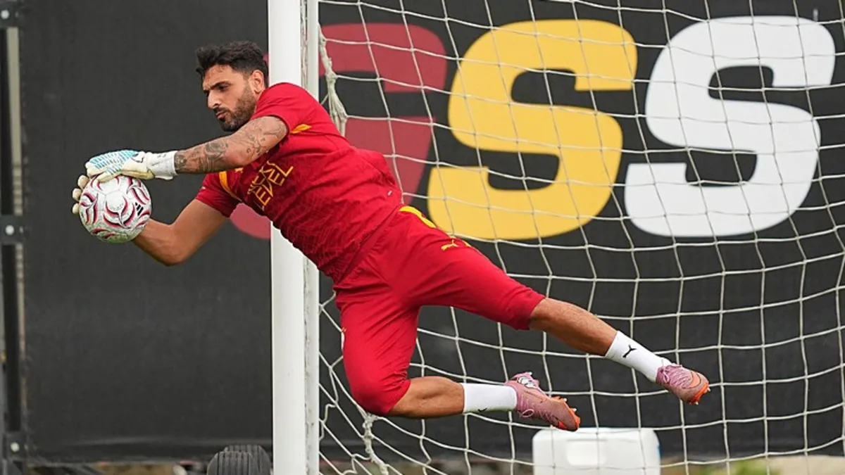 Galatasaray futbolcuları Kemerburgaz tesislerinde antrenman yapıyor