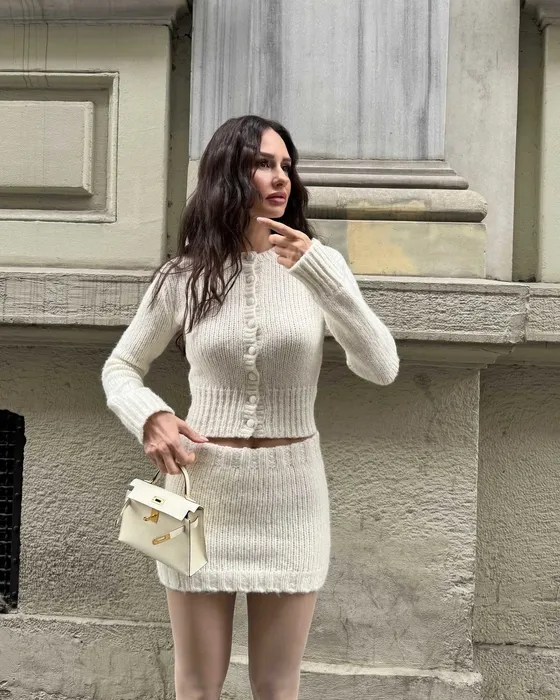 Yasemin Özilhan’dan şaşkına çeviren estetik itirafı! Sadece dudağımda...