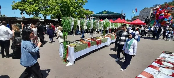 giresunun-yoresel-lezzetleri-yesil-lezzetler-gastronomi-festivalinde-tanitildi-1748093460089.jpg