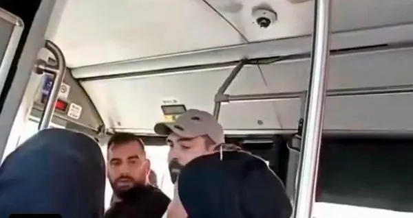 durakta-durmadigi-iddia-edilen-iett-soforuyle-yolcu-arasinda-tartisma-cikti-sefere-devam-etmeyecegim-1785506379613.jpg