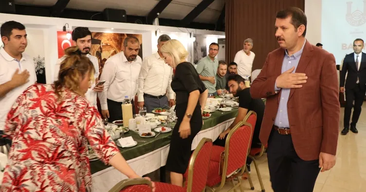 Vali Ayhan, basın ile bir araya geldi