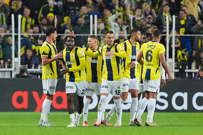 son-dakika-fenerbahce-sivassporu-3-golle-gecti-amrabattan-harika-gol-1731261872250.jpeg