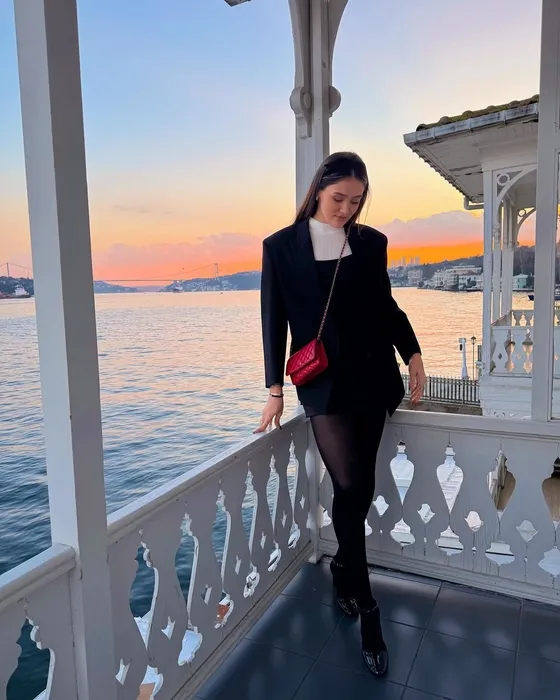 Filenin Sultanı Zehra Güneş’ten inanılmaz paylaşım! Yorum yağmuruna tutuldu: Bu nasıl bir poz...