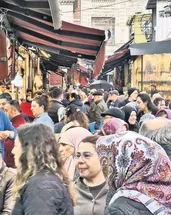 Eminönü’nde bayram alışverişi yoğunluğu