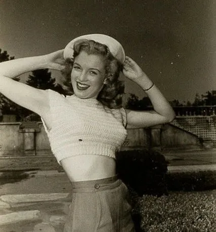 Marilyn Monroe hiç görülmemiş fotoğraflarıyla şaşırttı!