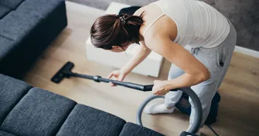 Mobilyaların altını ne sıklıkla temizlemelisiniz? Uzmanından şaşırtan yanıt