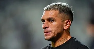 Yumruklu saldırı izleri silinmedi! Lucas Torreira sokakta böyle görüntülendi