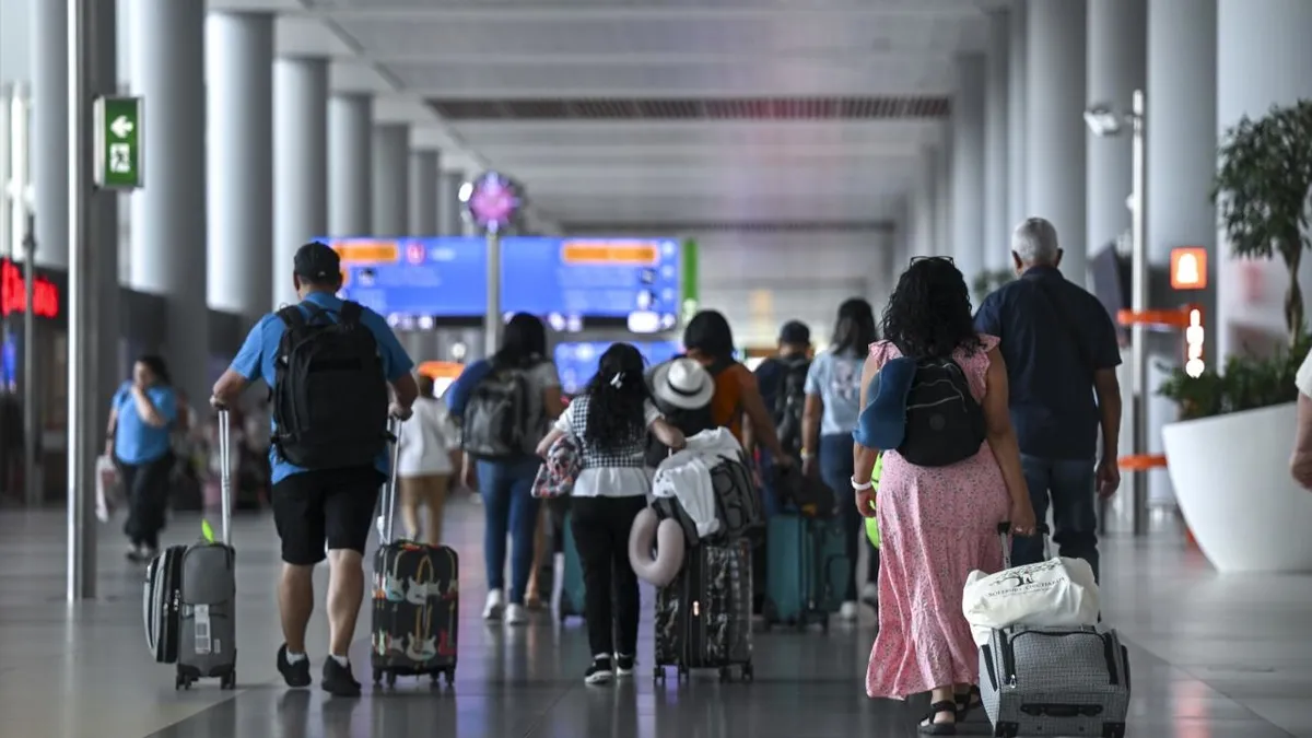 İstanbul Havalimanı’nda Afrika uçuşlarına M çiçeği takibi İstanbul Havalimanı’nda Afrika uçuşlarına M çiçeği takibi