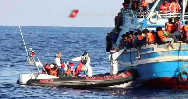 İtalya, 1000’e yakın göçmeni kurtardı