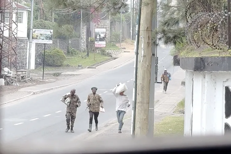 KDC’de şiddet tırmanıyor: İsyancılar en büyük kenti ele geçirdi