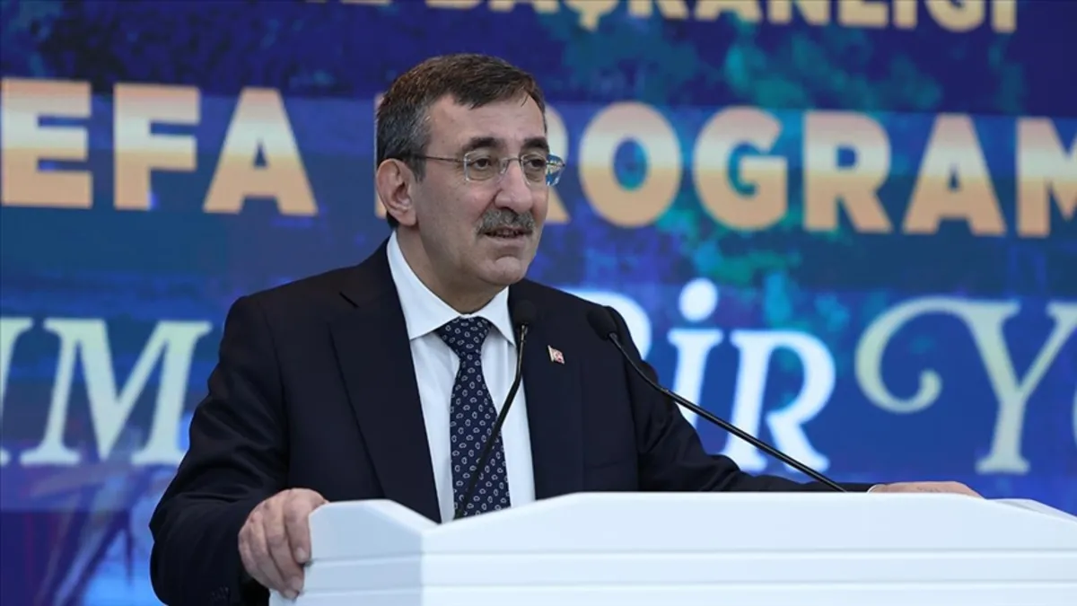 Cevdet Yılmaz: “Milli gelirimiz 1,5 trilyon doları aştı” Cevdet Yılmaz: “Milli gelirimiz 1,5 trilyon doları aştı”