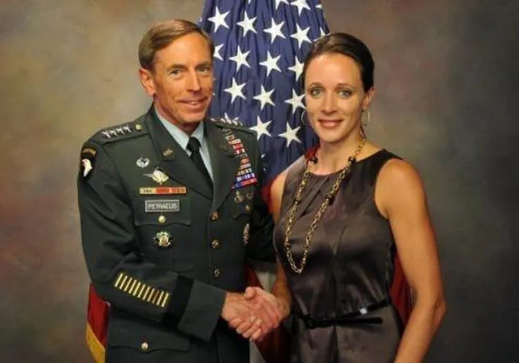 Petraeus ve kadınları!