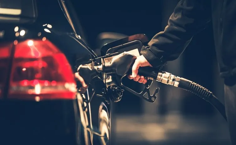 Benzin fiyatı ve motorin fiyatları için zam geldi! 3 Ocak 2024 akaryakıt fiyatları ne kadar, kaç TL?