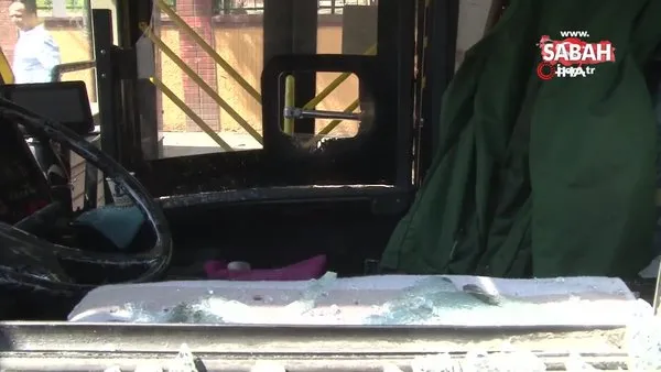 Küçükçekmece’de yolcu, İETT otobüsünün sileceğini ve camını kırdı | Video