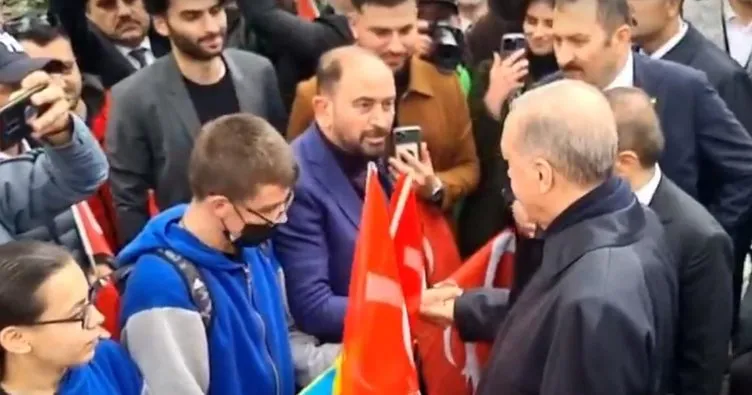 Başkan Erdoğan Prag’da! Türk vatandaşlardan sevgi seli