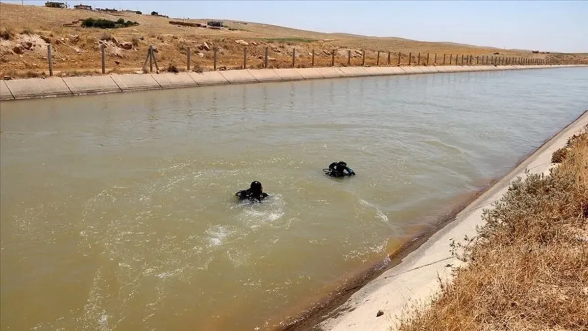 Adana'da sulama kanalına düşen iki kardeşin cansız bedenleri bulundu.