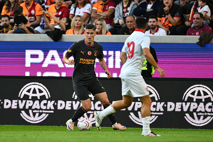 canli-galatasaray-monza-hazirlik-maci-1784918814597.jpeg