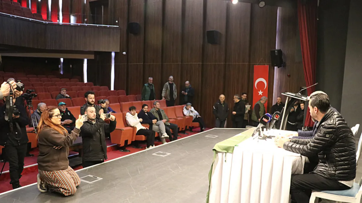 Sakaryaspor’da kongre ertelendi!