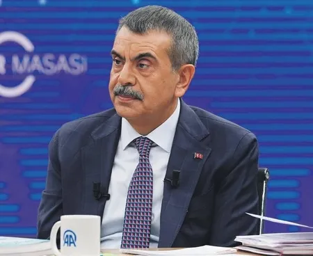 okullarda-temizlik-ve-guvenlige-yeni-model-1789498645348.jpeg