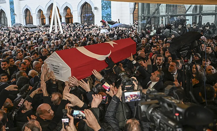 Ferdi Tayfur’un eski eşi Necla Nazır’ın büyük suçu: Baba ile kızı arasına girmeye çalışmak düpedüz riyadır!