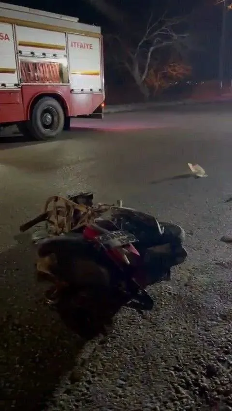 manisada-otomobil-ile-motosiklet-carpisti-1-olu-2-yarali-1741670285286.jpg