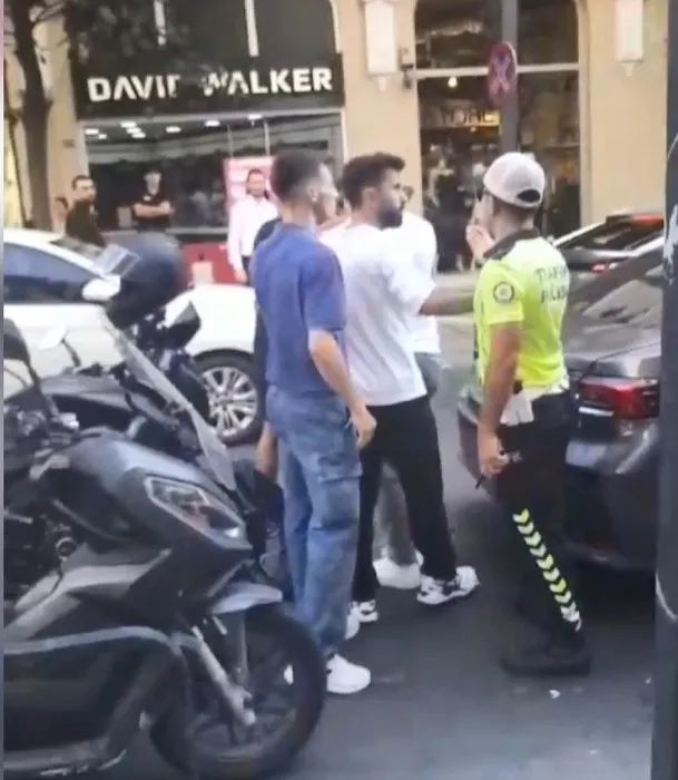 Şişli’de kaza: Kız arkadaşının yaralandığını görünce sinir krizi geçirdi… Ben bunu öldüreceğim!