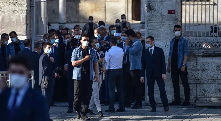 Cumhurbaşkanı Erdoğan ve MHP lideri Bahçeli Ayasofya Camii'nde incelemelerde bulundu