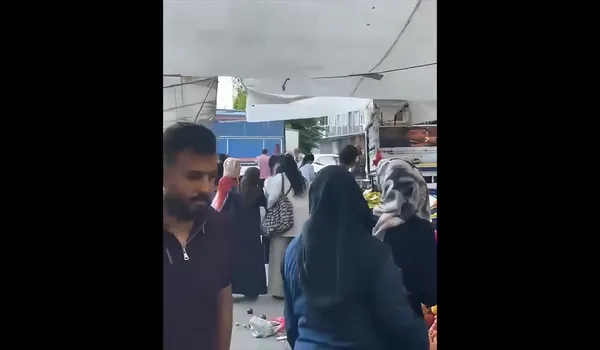 istanbul-beyoglunda-akilalmaz-anlar-pazarda-urun-secmek-isterken-dehseti-yasadi-pazarci-kadin-musteriye-saldir-1785677911777.jpg