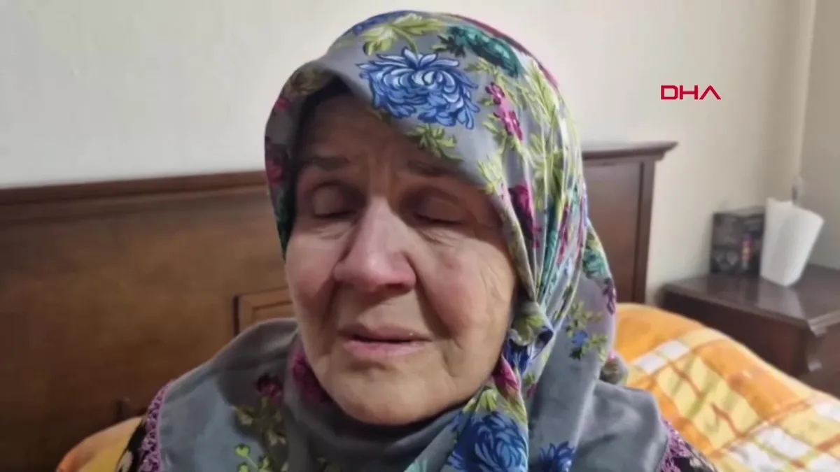 Şehit polis Külünk’ün acı haberi Düzce’deki ailesine verildi ‘Benim oğlum gitti’ diye içime düştü’ videosunu izle Şehit polis Külünk’ün acı haberi Düzce’deki ailesine verildi ‘Benim oğlum gitti’ diye içime düştü’ videosunu izle