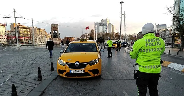 Taksim Meydanı’nda taksiler denetlendi