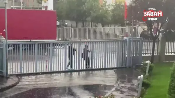 Son dakika! İstanbul'da gök gürültülü sağanak yağmur yağışı | Video