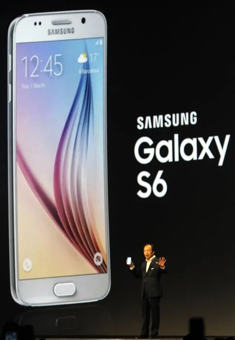 Samsung’un yeni amiral gemisi Galaxy S6 ve Galaxy S6 Edge’yi tanıttı