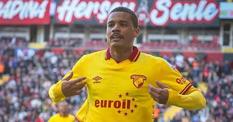 Göztepe’de ilk devrenin yıldızı Juan!