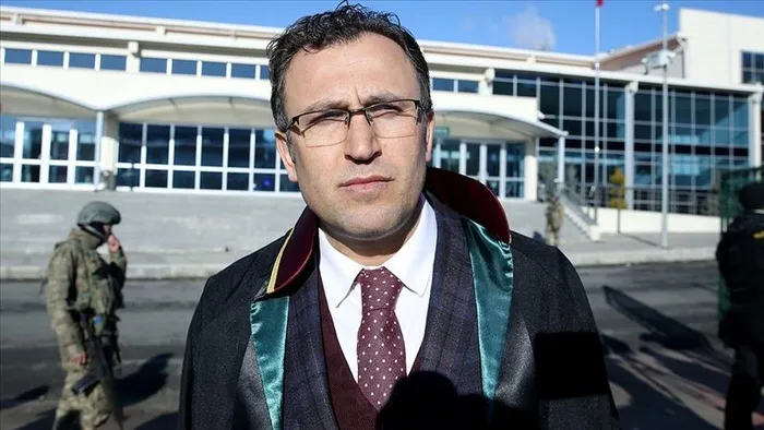6li-masanin-onerisi-yetki-gaspi-olur-hukukcular-sabaha-konustu-1673409896893.jpg 6’lı masanın önerisi ‘yetki gaspı’ olur! Hukukçular SABAH'a konuştu