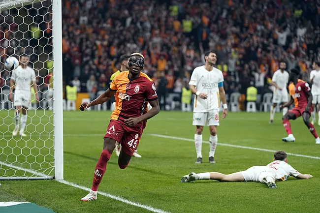 son-dakika-haberi-victor-osimhen-nijerya-milli-takiminda-da-esiyor-galatasarayin-yildizindan-ruandaya-sik-gol-1742578495445.jpeg