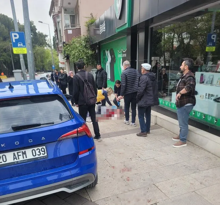 Denizli’de sokak ortasında vahşet! Eski karısını sevgilisiyle görünce cinnet getirdi! 1 ölü 1 yaralı