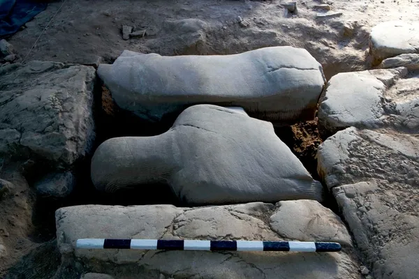 bakan-ersoy-acikladi-sardeste-tarihi-kesif-2-bin-500-yillik-dev-heykel-bulundu-1785741975412.jpeg