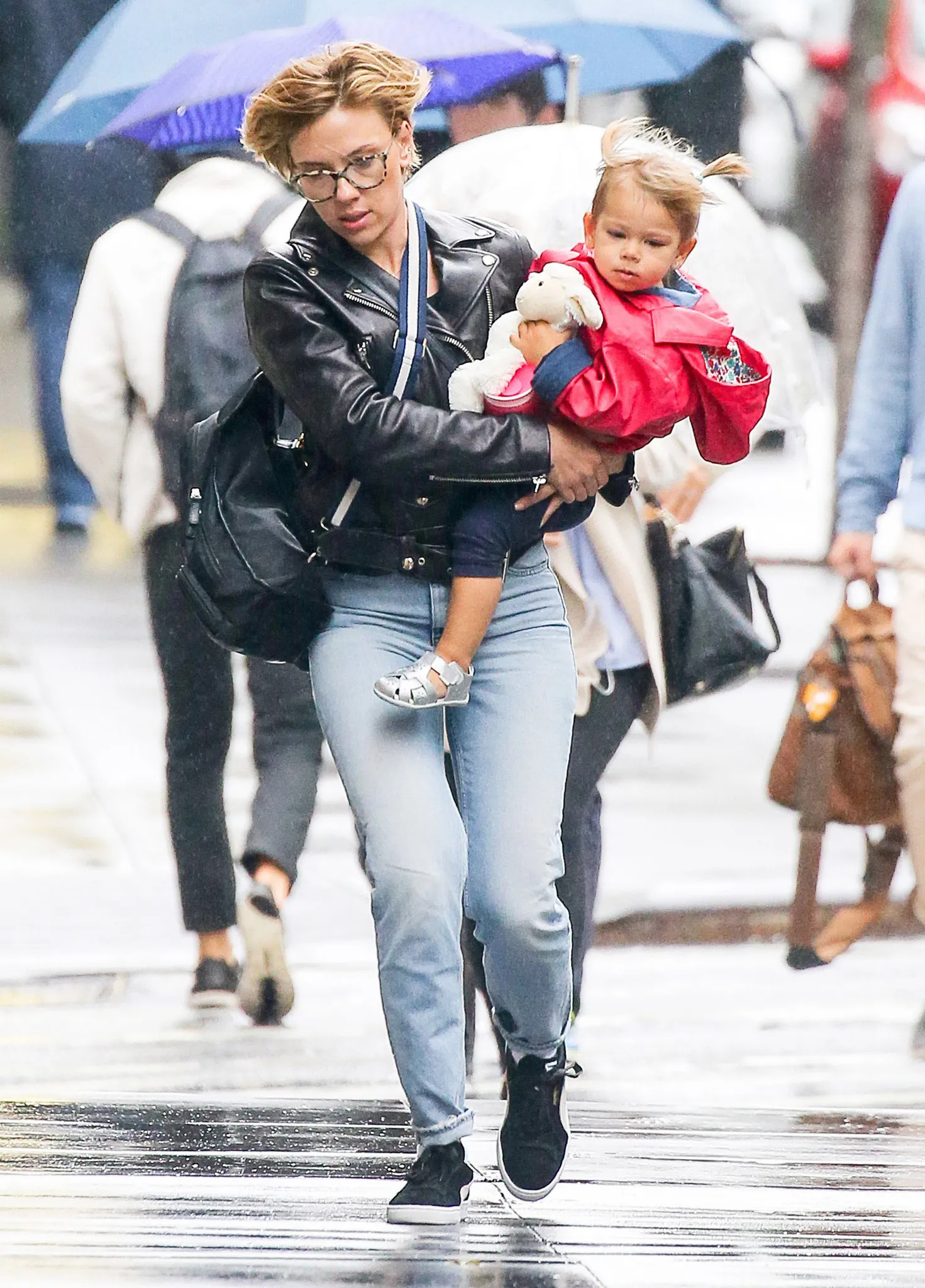 Дочь скарлетт йоханссон. Роуз дороти дауриак. Дочь скарлетт йоханссон. Дочь йоханссон. Скарлетт йоханссон с дочерью 2018.