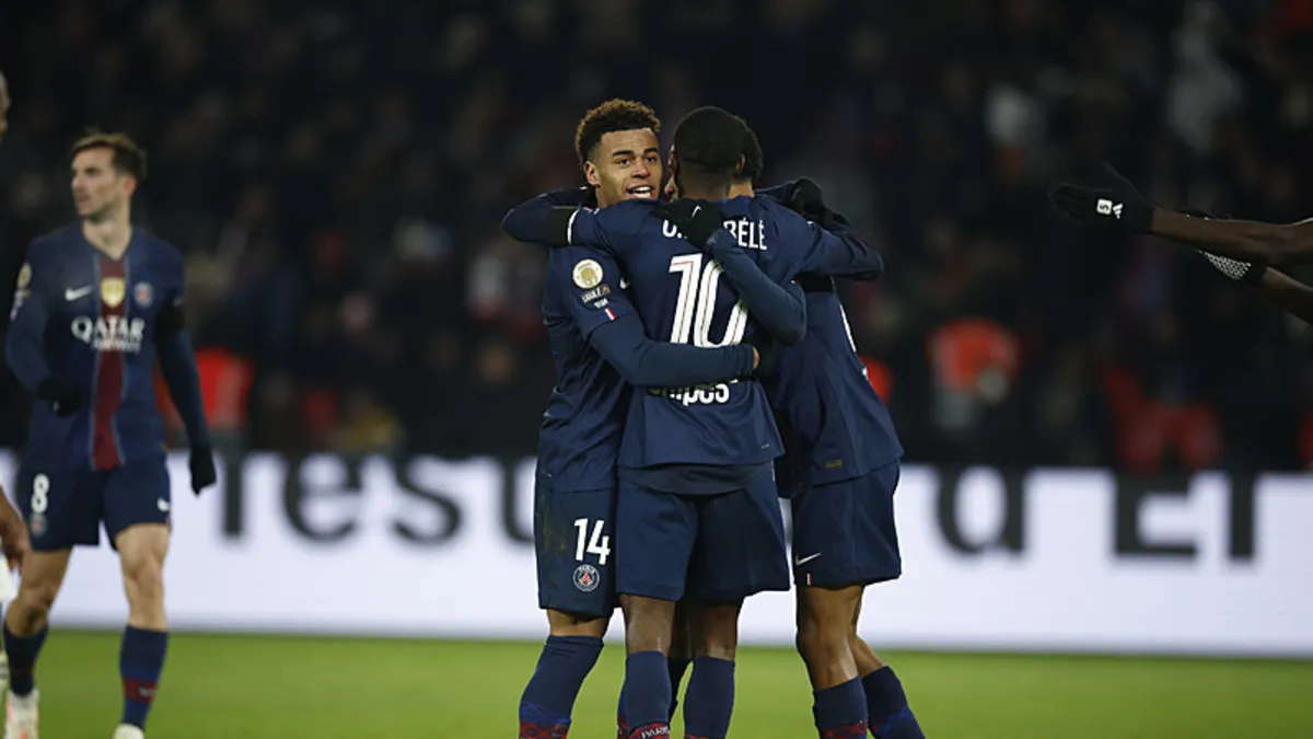 Paris Saint Germain dev derbide galip!