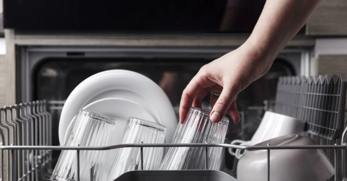 Bulaşık Makinesi Neden Islak Bırakır