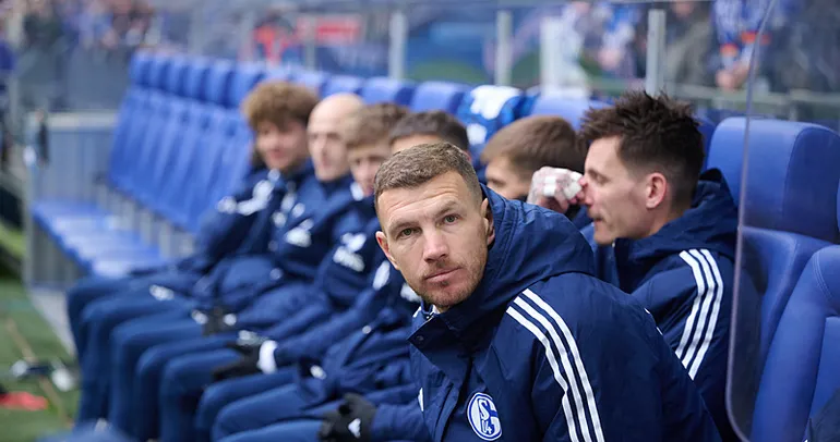 39 yaşındaki Edin Dzeko durmak bilmiyor!