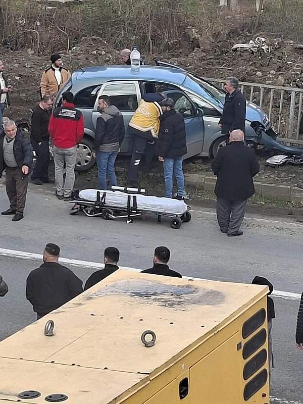 trabzonda-feci-kaza-direksiyon-basinda-kalp-krizi-gecirdi-1769354419490.jpg