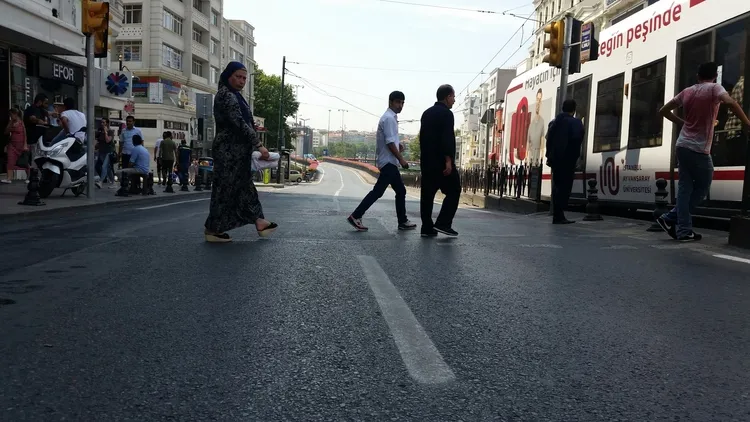 Aksaray'daki Ordu Caddesi Pazar günleri için yayalaştırıldı - 1