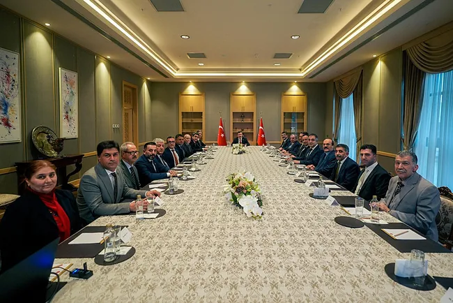 cevdet-yilmaz-ezidi-heyetini-kabul-etti-1769012383411.jpeg