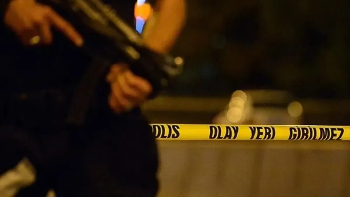 Adana'da silah saldırı: 3 kişi hayatını kaybetti Adana'da silah saldırı: 3 kişi hayatını kaybetti